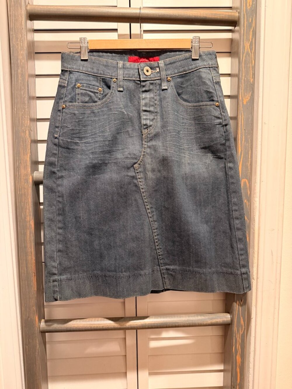 Women's Levi Denim Skirt Size 4